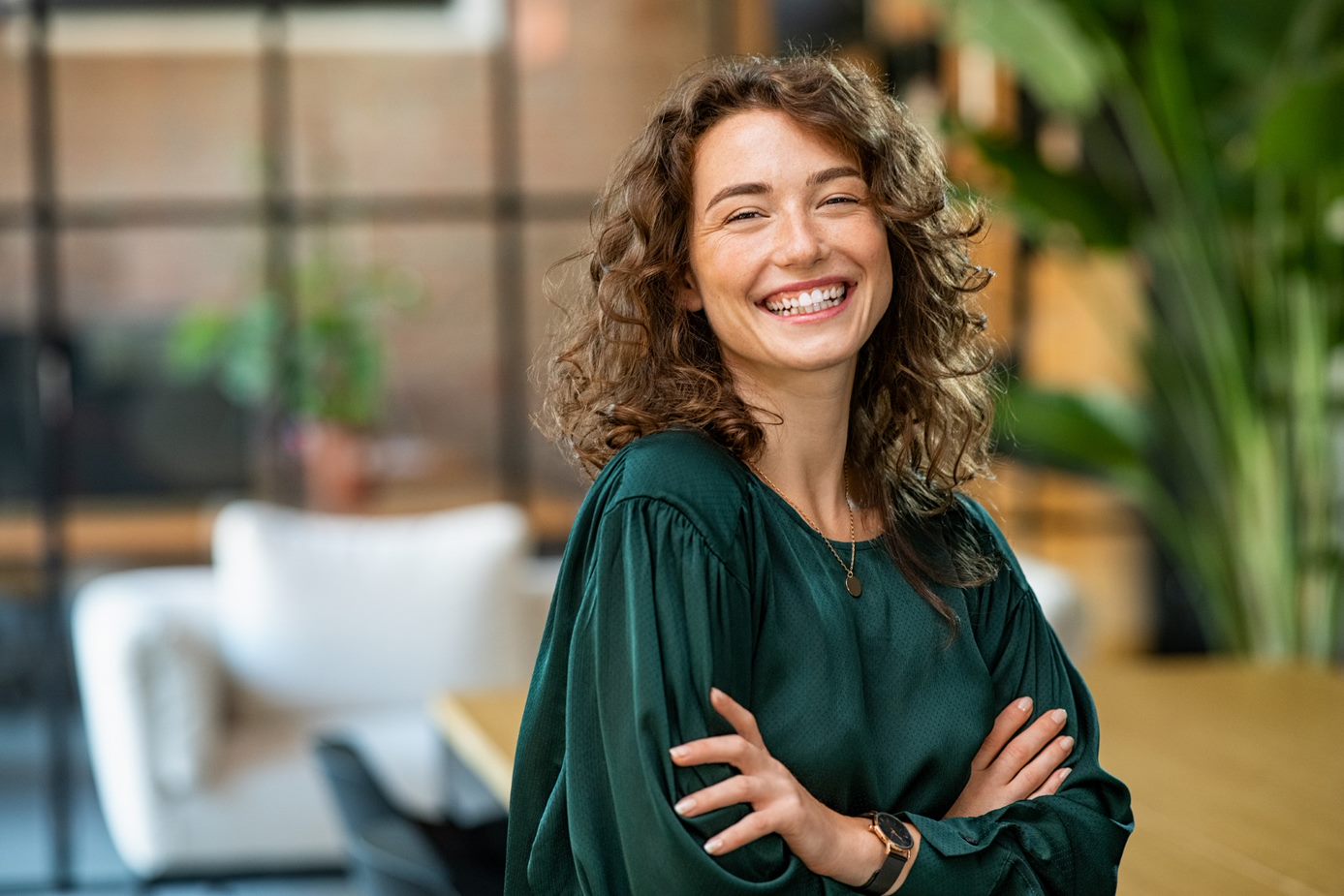 personeel vrouw lachen
