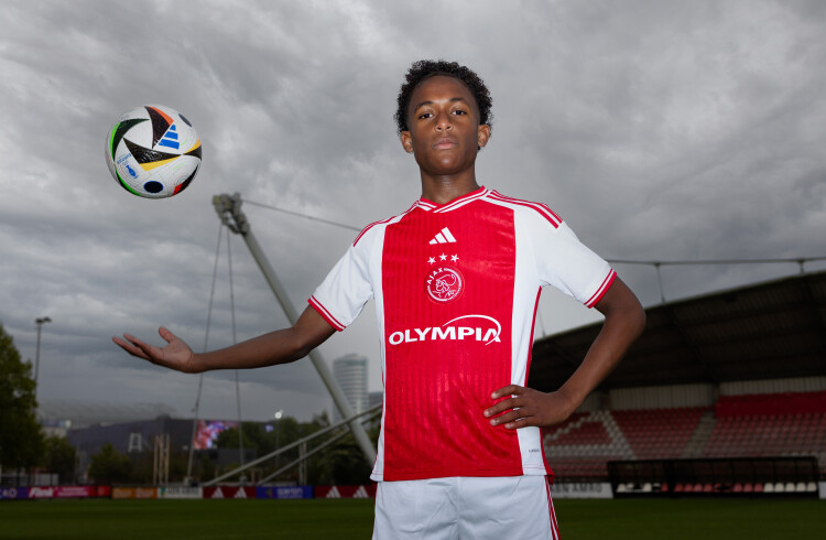 Olympia nieuwe hoofdsponsor van de Ajax-jeugd